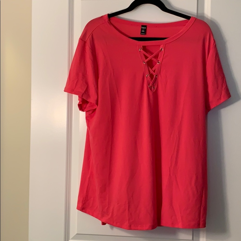 Plus Crisscross Keyhole Front T-shirt